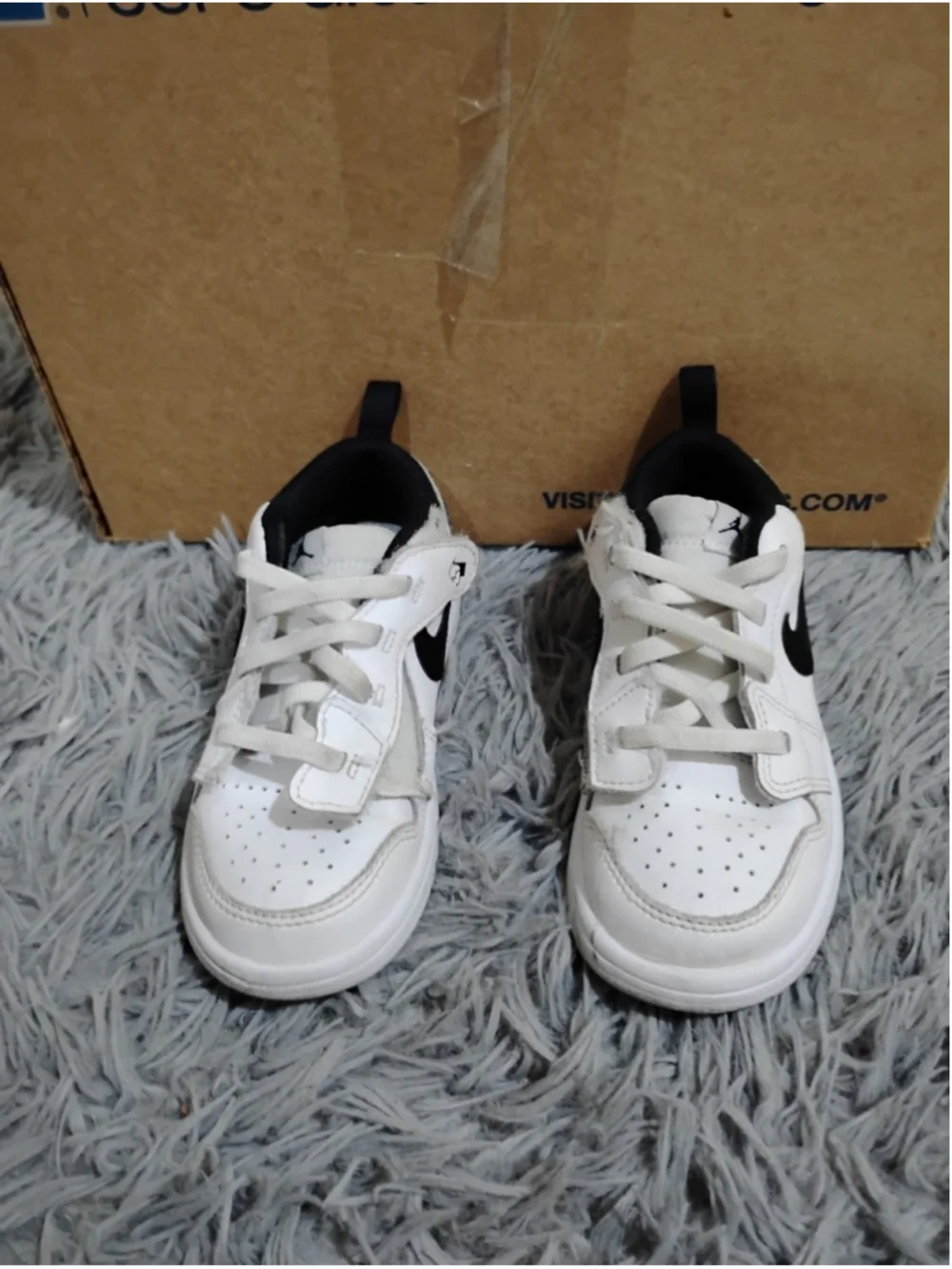 Jordan 1 Low ALT Toddler Size 9 White Black Low Top Lifestyle Shoes DR9747-132